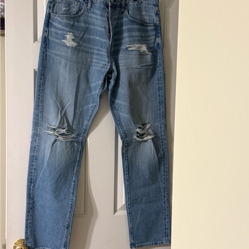 Men's Distressed Blue Jeans